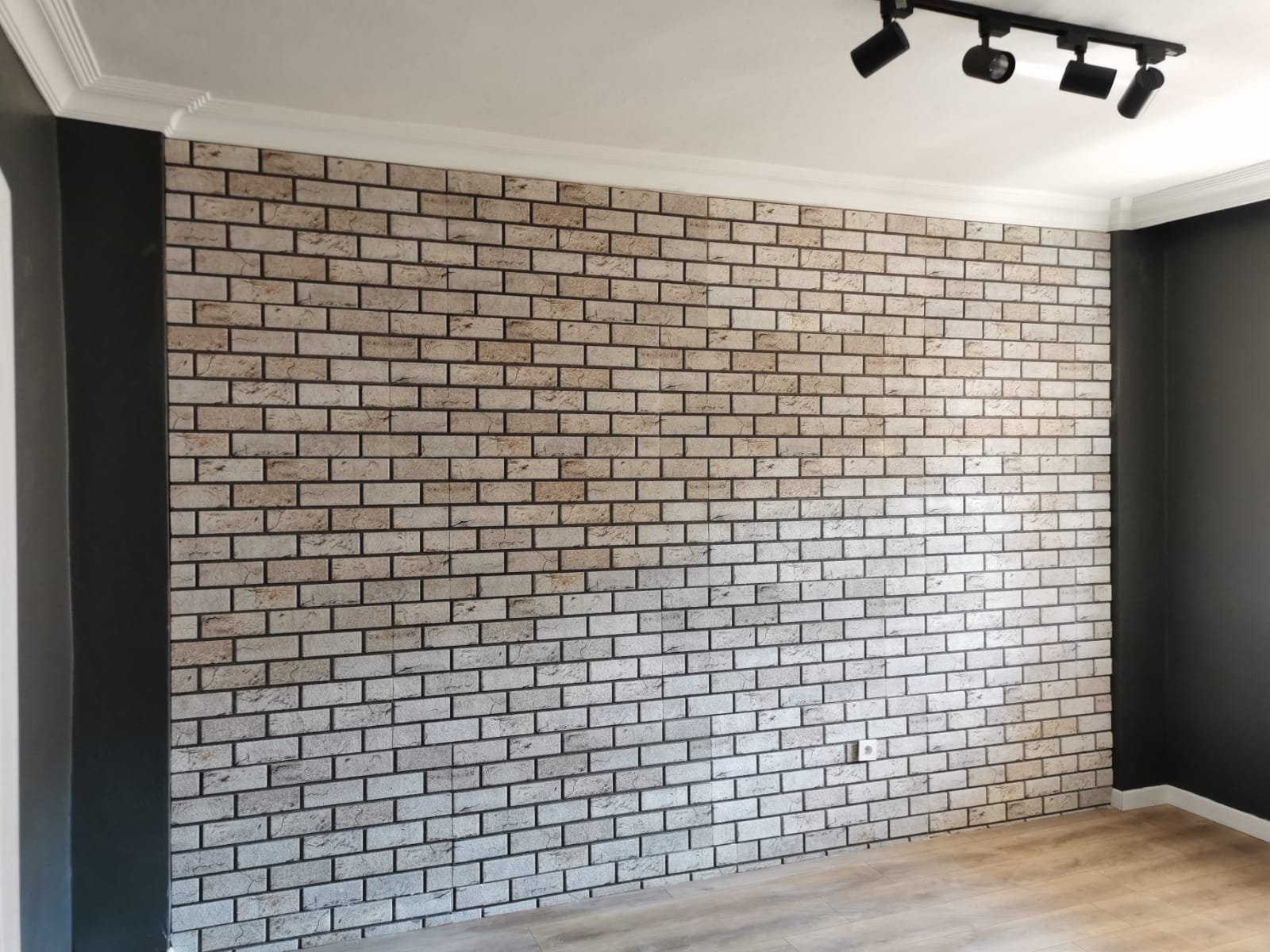 Decorative panel | Brick 608